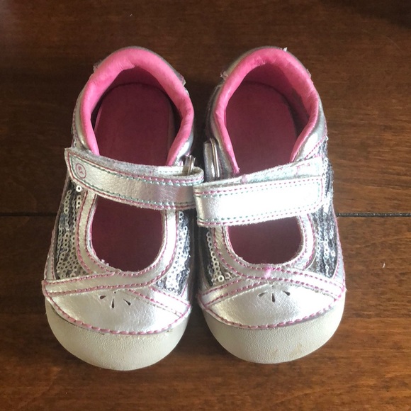 Stride Rite Other - Stride Rite 5.5 Wide